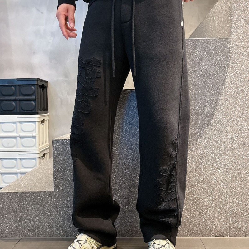 Ba*len*cia*ga pants